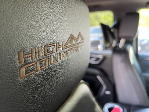 Used 2021 Chevrolet Tahoe High Country AWD/4WD image 23