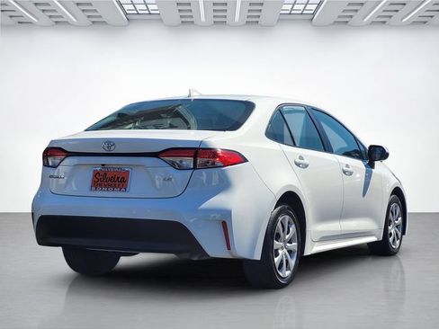 Used 2024 Toyota Corolla LE FWD image 4