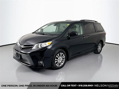 Used 2019 Toyota Sienna XLE