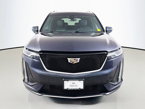 Used 2023 Cadillac XT6 Sport AWD/4WD image 2