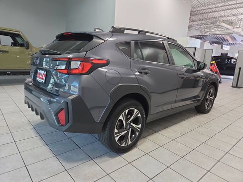 Used 2025 Subaru Crosstrek 2.5i Premium AWD/4WD image 11