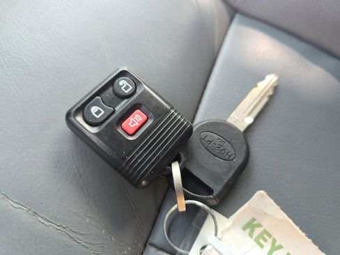 Used 2014 Ford F150 XLT w/ Equipment Group 302A Luxury image 37