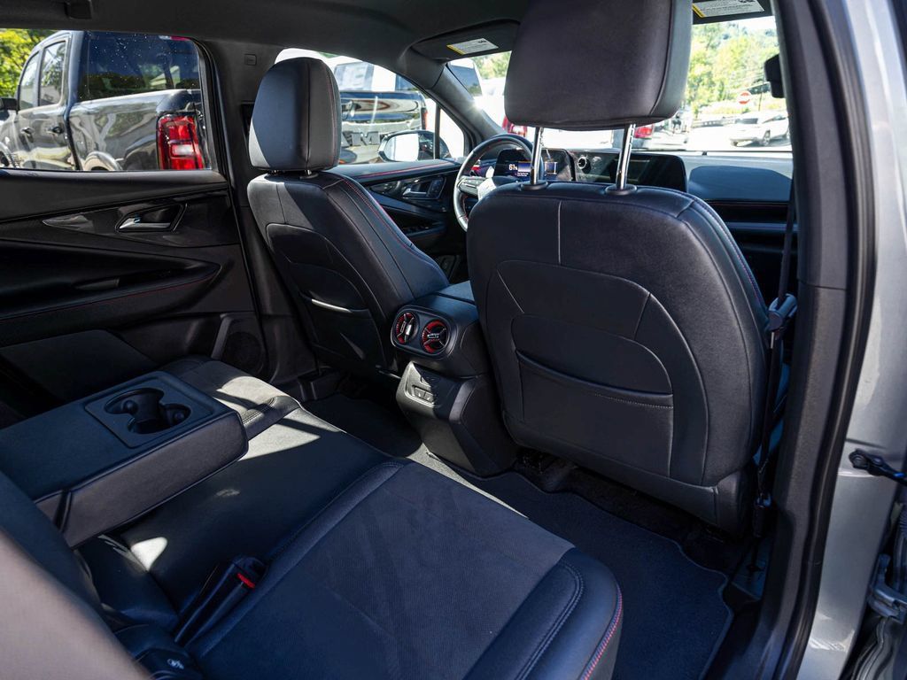 Used 2024 Chevrolet Blazer EV RS AWD/4WD image 29