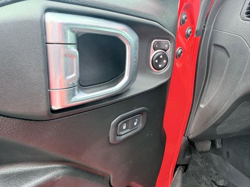 Used 2023 Jeep Wrangler Unlimited Sport image 19
