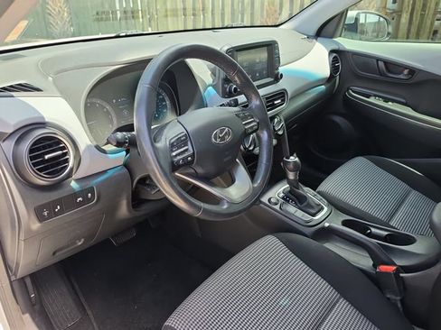 Used 2020 Hyundai Kona SEL FWD image 11