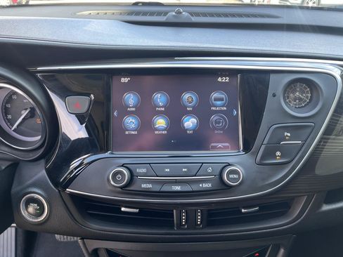Used 2019 Buick Envision Essence FWD image 31
