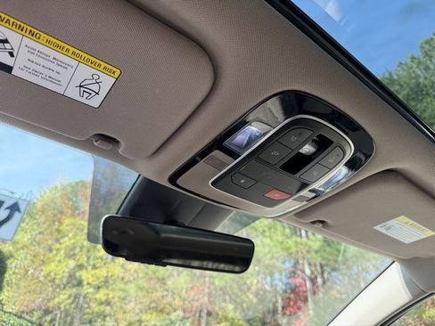 Used 2022 Hyundai Santa Fe SEL w/ Convenience + Premium Package image 24