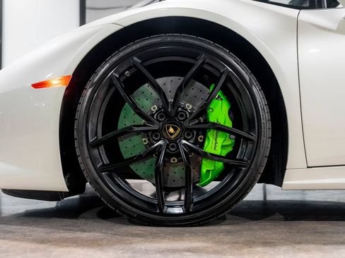 Used 2016 Lamborghini Huracan LP 610-4 AWD/4WD image 90