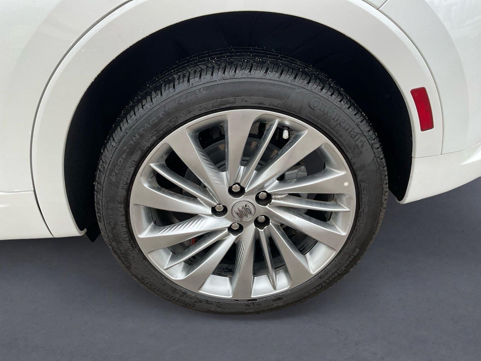 Used 2025 Buick Envision Avenir AWD/4WD image 14