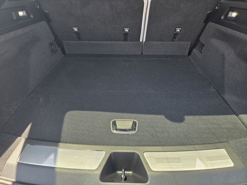 New 2025 Cadillac Lyriq Luxury image 22