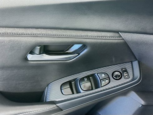 Used 2025 Nissan Sentra SV FWD image 24