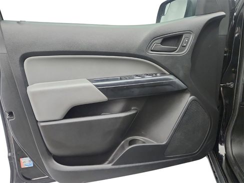 Used 2020 Chevrolet Colorado W/T w/ WT Convenience Package image 18