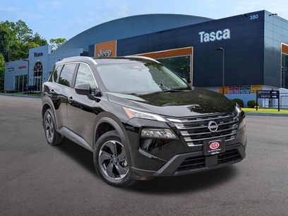 Used 2024 Nissan Rogue SV w/ SV Premium Package