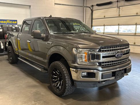 Used 2020 Ford F150 XLT w/ Equipment Group 302A Luxury AWD/4WD image 3