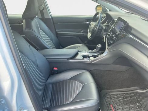 Used 2023 Toyota Camry SE image 16