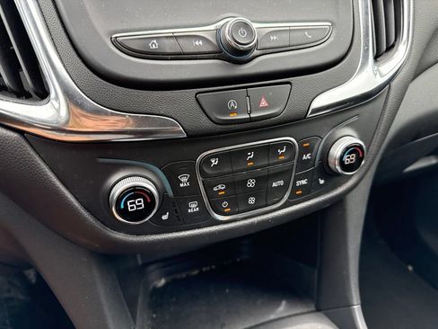 Used 2024 Chevrolet Equinox LT AWD/4WD image 15
