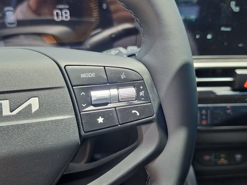 New 2026 Kia Sportage LX FWD image 30