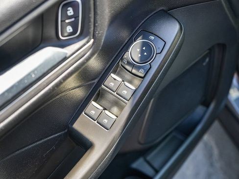 Used 2021 Ford Escape SE FWD image 18