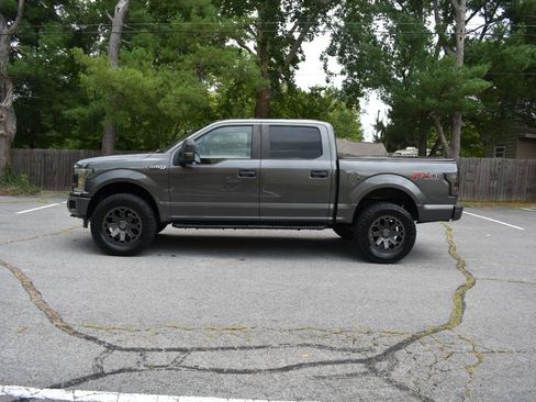 Used 2018 Ford F150 XL w/ Equipment Group 101A Mid AWD/4WD image 3
