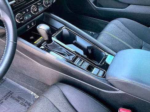 Used 2025 Honda Accord Sport image 16