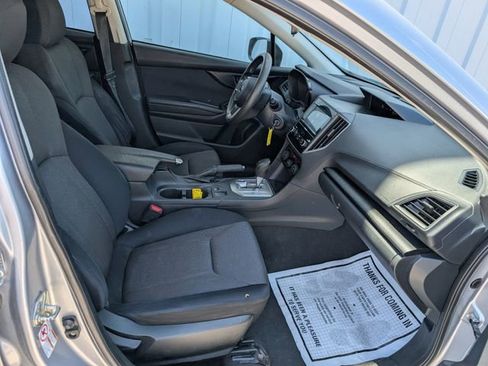 Used 2018 Subaru Crosstrek 2.0i AWD/4WD image 25
