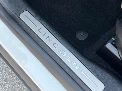 Used 2024 Lincoln Corsair AWD w/ Equipment Group 101A image 20
