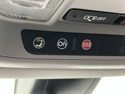 Certified 2021 GMC Acadia SLE w/ Driver Convenience Package image 27