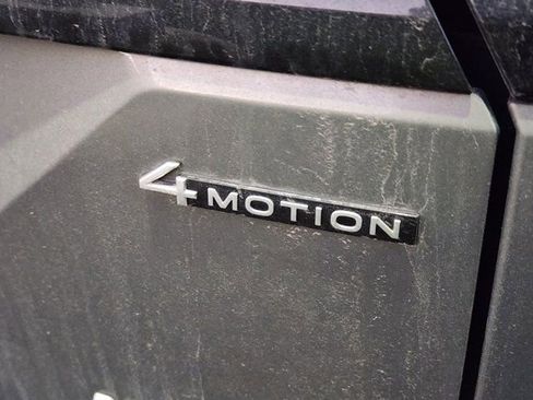 Used 2024 Volkswagen Atlas Peak Edition SEL image 10