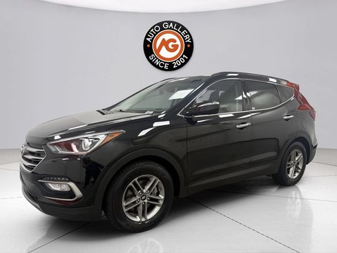 Used 2017 Hyundai Santa Fe Sport w/ 2.4L Tech Package 04 FWD image 3