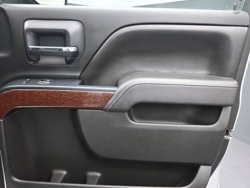 Used 2017 GMC Sierra 1500 SLT w/ Enhanced Driver Alert Package image 28