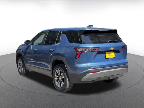 Used 2025 Chevrolet Equinox LT FWD image 11