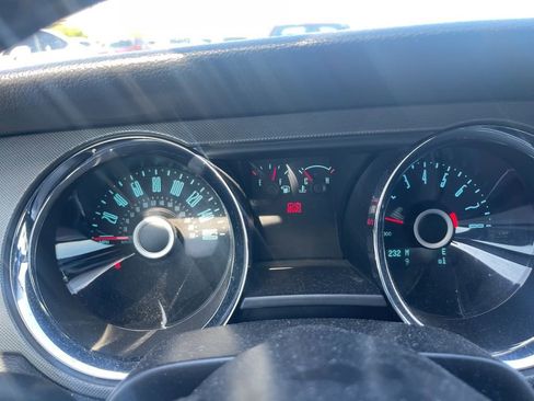 Used 2014 Ford Mustang Coupe RWD image 3