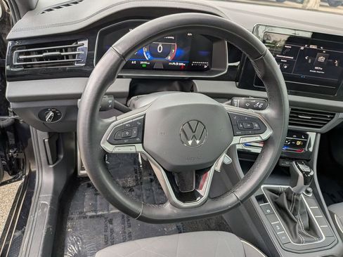 Used 2025 Volkswagen Jetta Sport FWD image 20