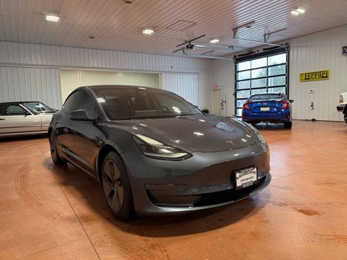 Used 2021 Tesla Model 3 image 6