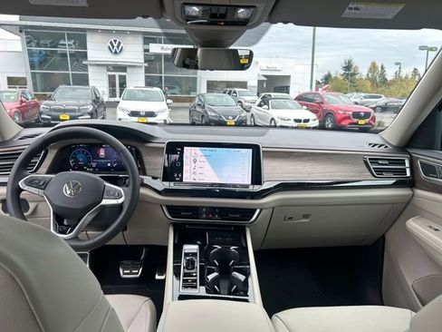 New 2026 Volkswagen Atlas SEL Premium R-Line image 11