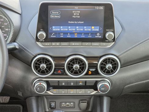 Used 2024 Nissan Sentra SV image 18