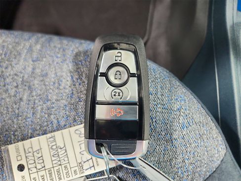 New 2025 Ford Maverick XLT w/ XLT Luxury Package image 31