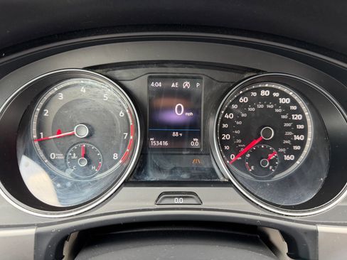 Used 2020 Volkswagen Atlas SE w/ Panoramic Sunroof Package FWD image 12