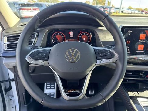 New 2026 Volkswagen Atlas Peak Edition AWD/4WD image 18