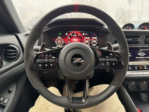 Used 2024 Nissan Z NISMO w/ Floor Mat Package image 33