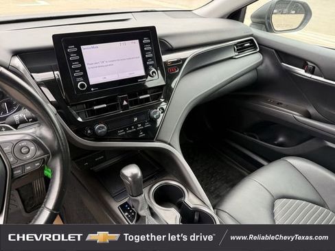Used 2023 Toyota Camry SE FWD image 18