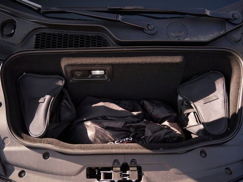 Used 2023 Lamborghini Huracan EVO image 22