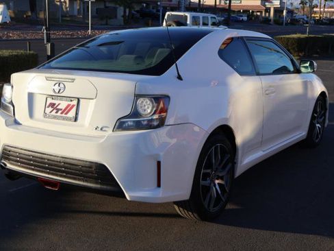 Used 2014 Scion tC image 7