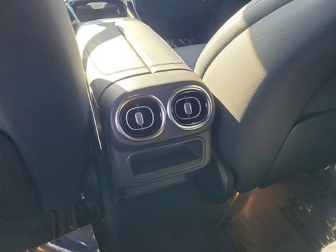 Certified 2026 Mercedes-Benz GLC 300 image 9