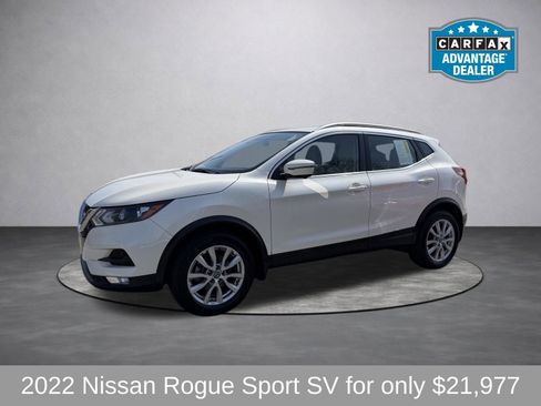 Used 2022 Nissan Rogue Sport SV w/ Technology Package image 4