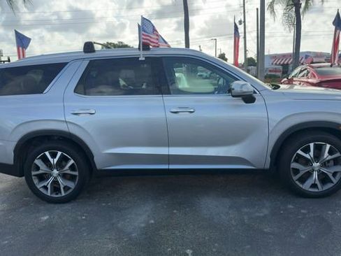 Used 2022 Hyundai Palisade SEL w/ 8P Bench Seat Package FWD image 12