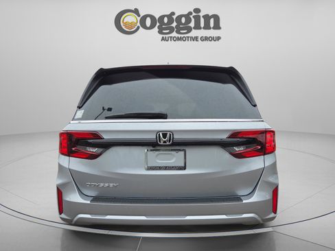 New 2026 Honda Odyssey EX-L image 4