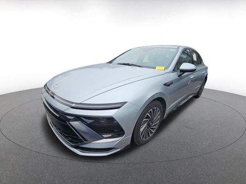Used 2025 Hyundai Sonata SEL image 3