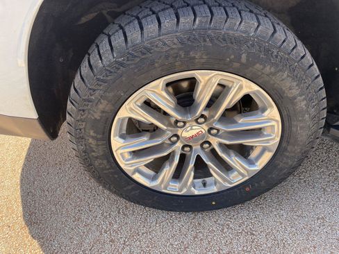 Used 2022 GMC Yukon SLE RWD image 36