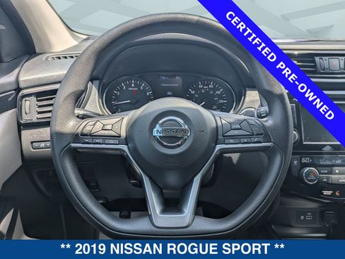 Used 2019 Nissan Rogue Sport SV FWD image 27